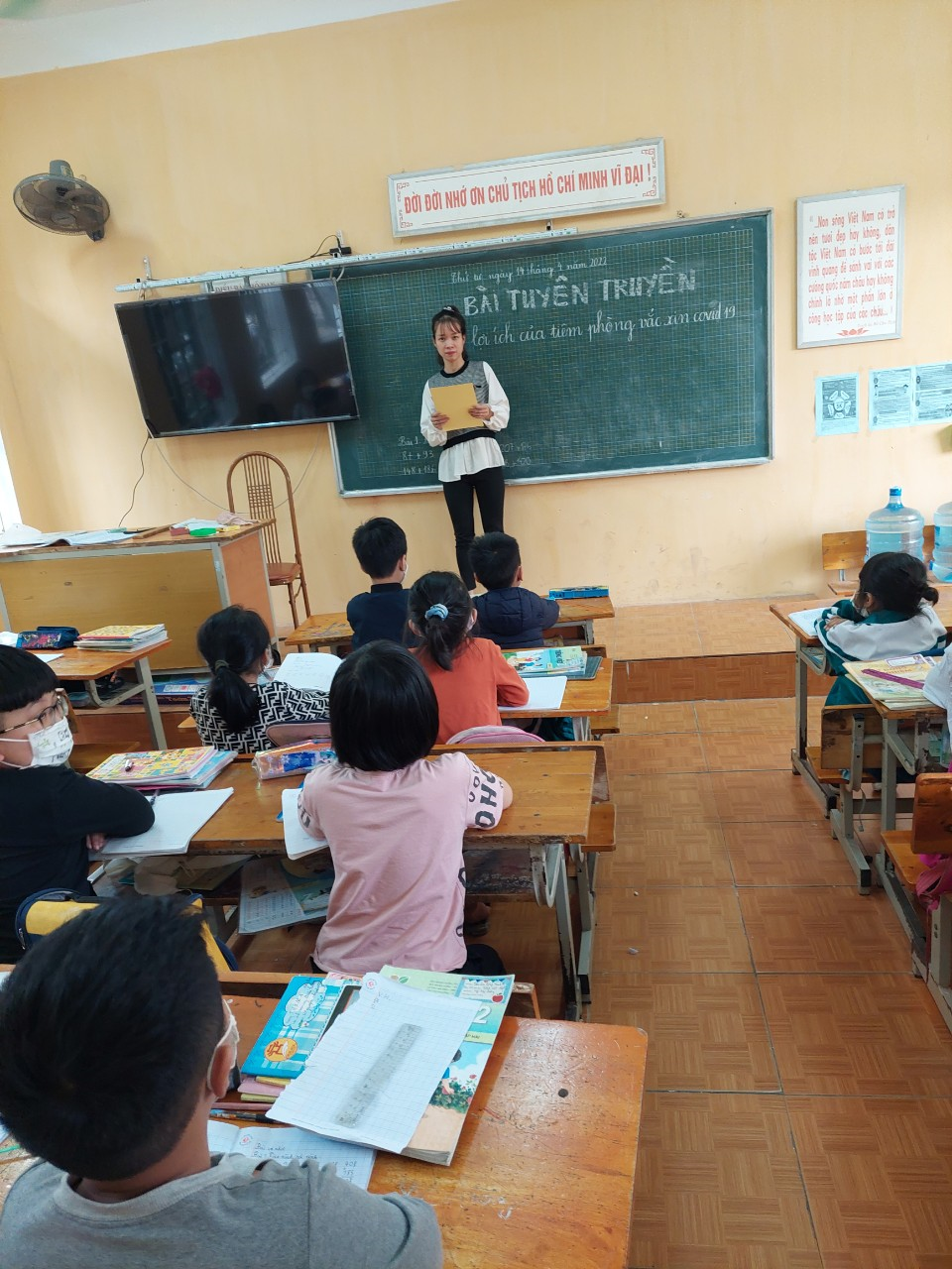 Tuyên truyền tiêm phòng vacxin covid - 19 cho trẻ từ 5 - 12 tuổi
